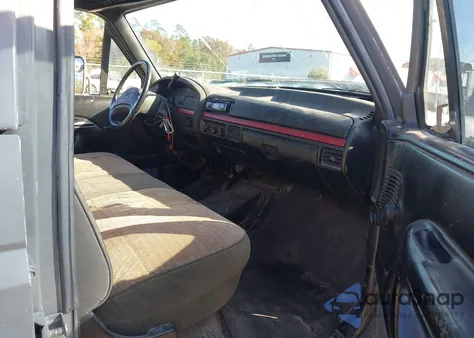 1993 Ford F350 from USA, damaged, VIN 2FTJW35H9PCA84986